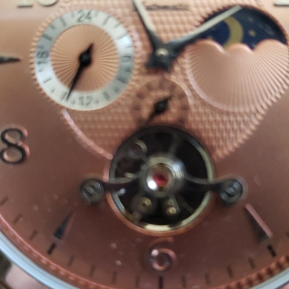 Beautiful Stuhrling automatic watch - Picture 3 of 7